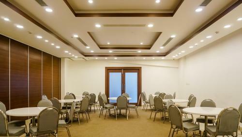 Hotel Siesta Navi Mumbai