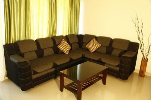 Hotel Thaza Peak View Resort