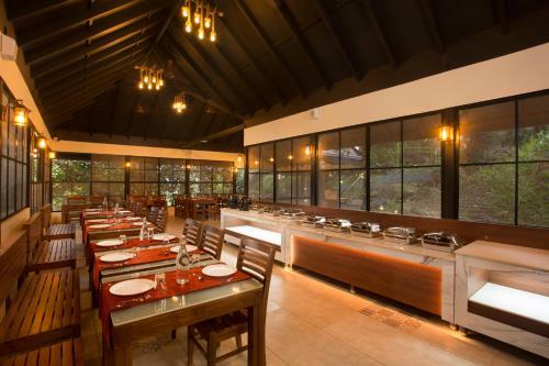 Hotel Amrezy Resort & Spa By Stride