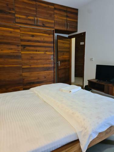 Bed & Breakfast Tathaastu