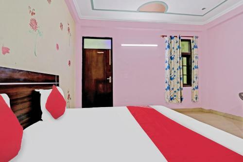 Oyo 86510 Bhagyashree Hotel Crown View