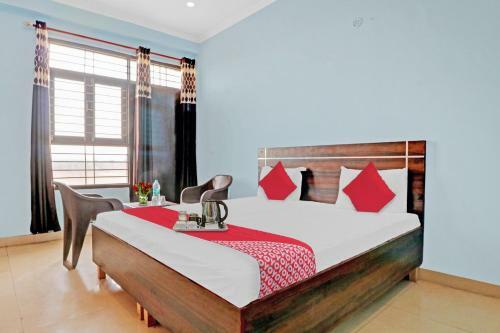 Oyo 86510 Bhagyashree Hotel Crown View