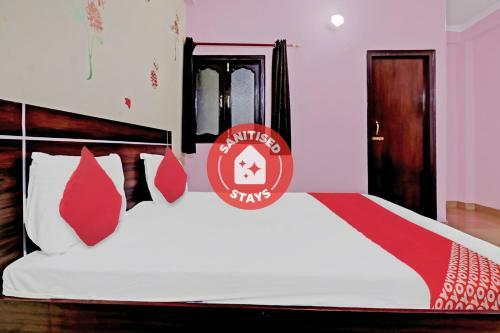 Oyo 86510 Bhagyashree Hotel Crown View