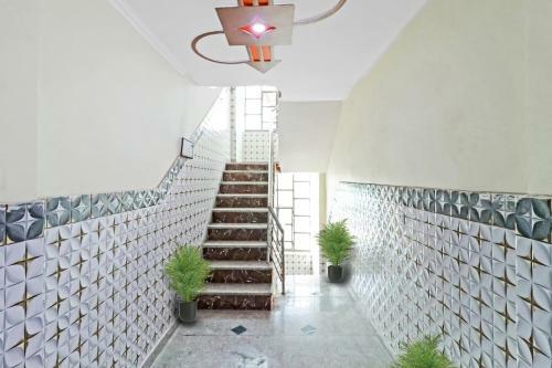 Oyo 86510 Bhagyashree Hotel Crown View
