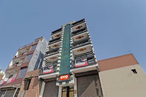 Oyo 86510 Bhagyashree Hotel Crown View