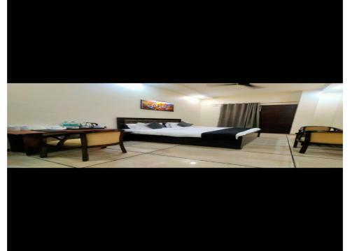 Hotel Townhouse 995 Central Noida