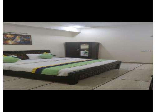 Hotel Townhouse 995 Central Noida