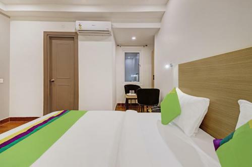 Treebo Trend Hotel Red York