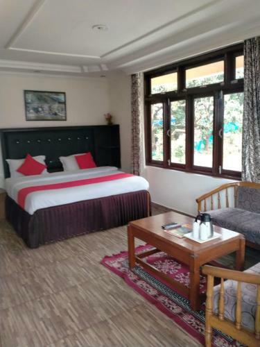 Hostal Vella Marina Hotel