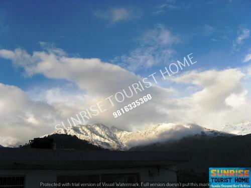 Hotel Sunrise Tourist Home