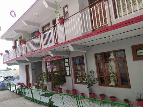 Hotel Adventure Inn By Wb Inn