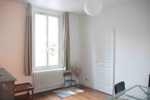 Hostal La Pension Du Mar�chal Chambres Priv�es