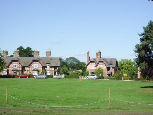 Pond Cottage