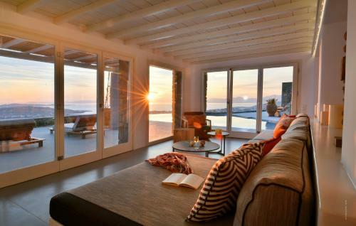 Villa Sunstone By Rocks Estates