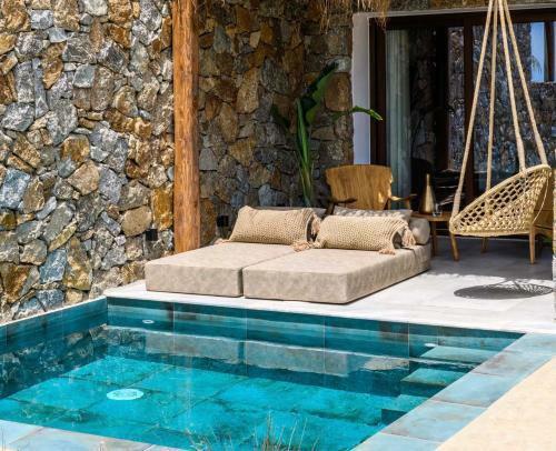 Charisma Hotel And Wellness Suites