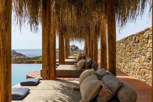 Charisma Hotel And Wellness Suites