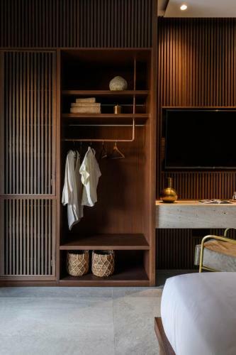 Charisma Hotel And Wellness Suites