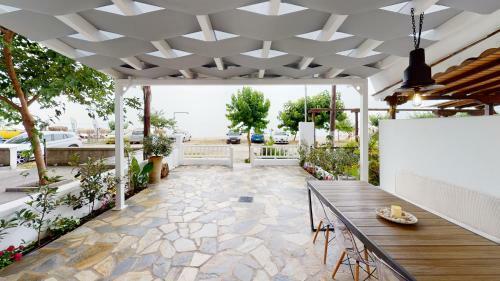 Villa Yalos Luxury Home