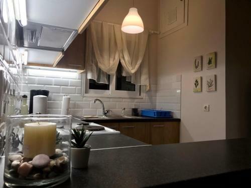 Alpha Apartment, Ireon Samos
