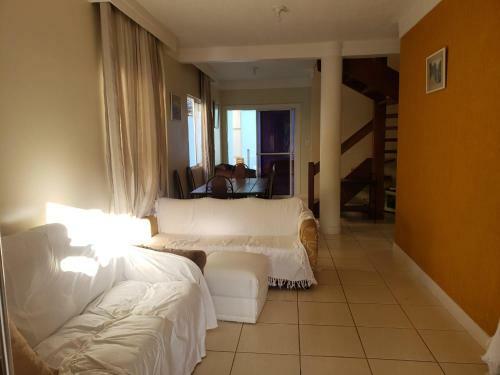 Casa Em Buraquinho