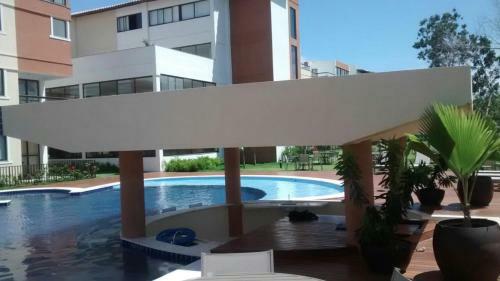 Apartamento Duplex 3 Su�tes Em Guarajuba Ba - Para�so Das �guas