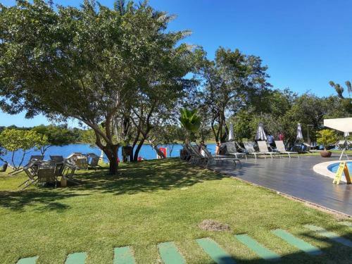 Apartamento Duplex 3 Su�tes Em Guarajuba Ba - Para�so Das �guas