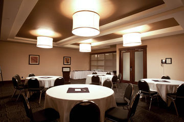 Hotel Sandmanedmonton West