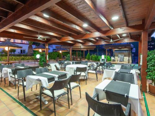 Apartment Palmiers I Llan�a