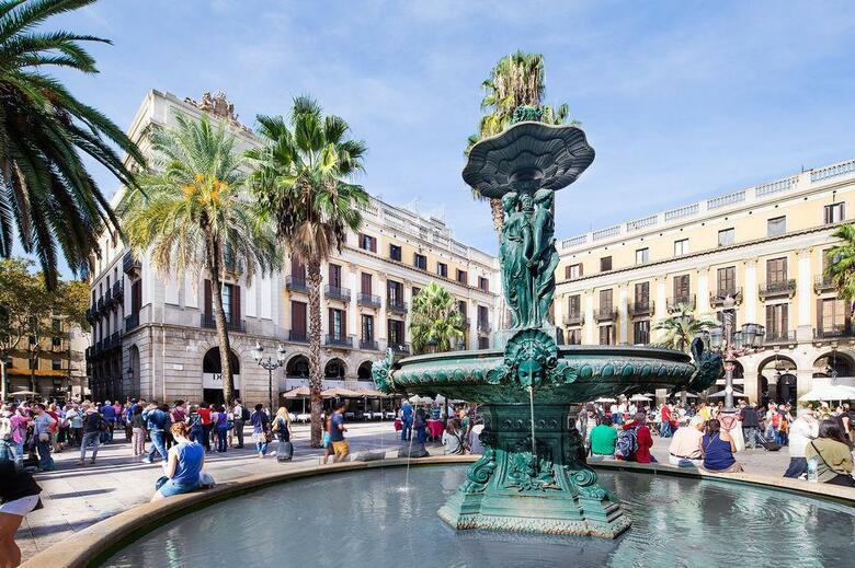 Hotel Do Pla�a Reial G.l.