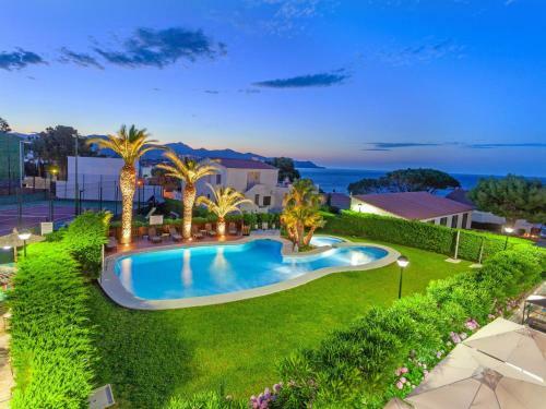 Apartment Palmiers Viii Llan��