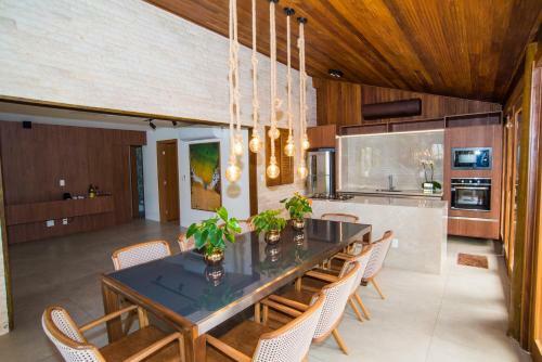 Casa De Alto Padr�o 6 Su�tes
