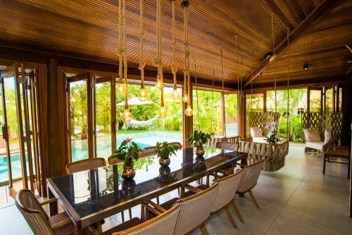 Casa De Alto Padr�o 6 Su�tes