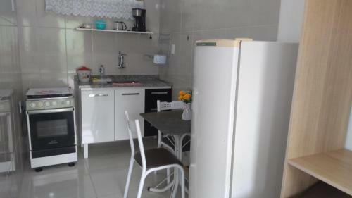 Flat 2 Mobiliado Com Ar Penedo Rj