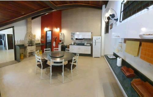 Casa Com 6 Su�tes Em Penedo