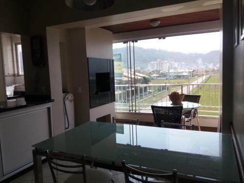 Apartamento Ed. Praia De Palmas Sc