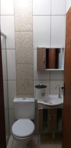Casa Grande Com Amplo Terreno Em Imb�