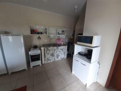 Casa Grande Com Amplo Terreno Em Imb�