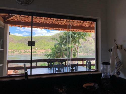 Casa Amarela - 3 Su�tes E Piscina