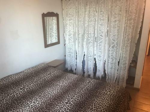 Apartamento De 02 Quartos Na Praia Central