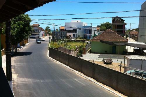 Casa Com 05 Quartos A Menos De 100 Metros Da Praia