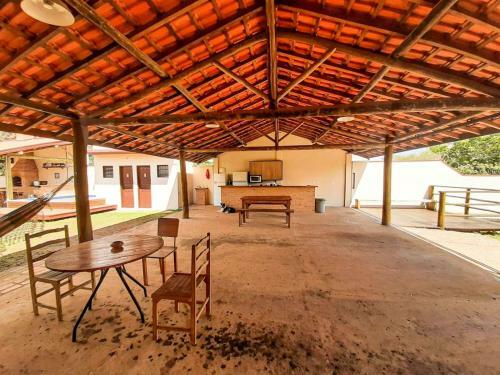 Espa�o Ranch�o Com Piscina Em S�o Pedro - Sp
