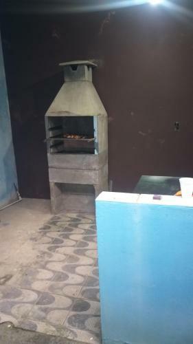 Casa Grande E Confort�vel Com Piscina