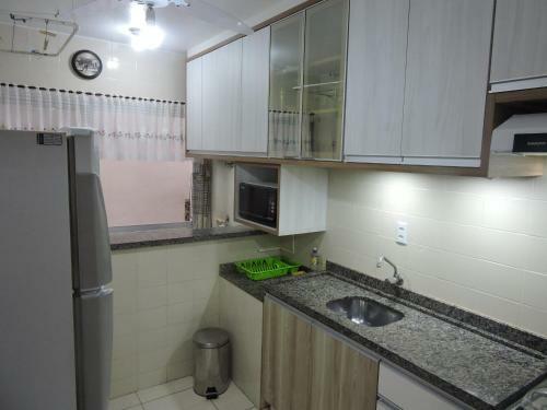 Apartamento Apto 2 Quartos No Centro De Bombinhas, 130 Metros Praia