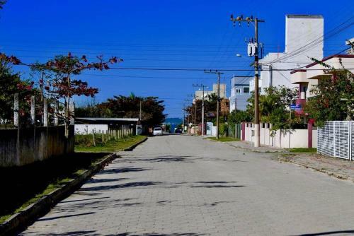 Lindo Sobrado A 250mts Da Praia Mariscal Piscina 249-3