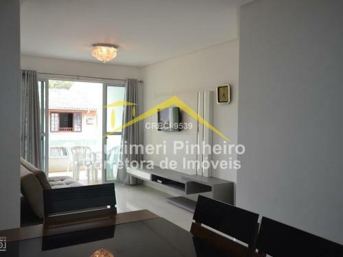 Ed. Luana. Apartamento Com 2 Dormit�rios Pr�ximo Da Praia De Bombinhas!