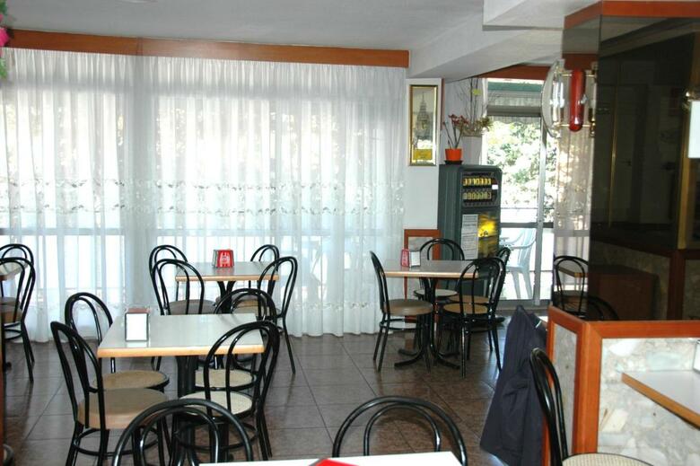 Hostal Pensi�n Venecia Y Montecarlo