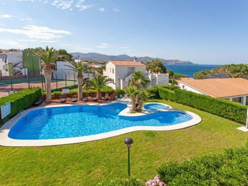 Apartment Palmiers II Llan�a