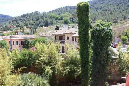 Hotel S�hostal D�esporles
