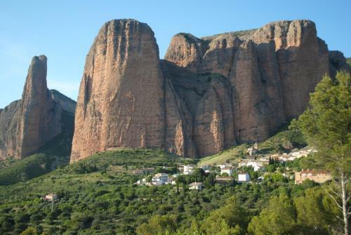Apartamentos Tur�sticos Mallos De Huesca
