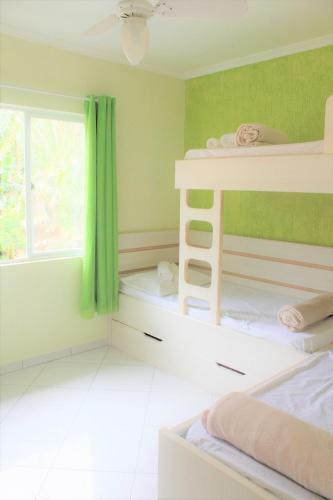Apartamento Inteiro 3 Quartos No Condom�nio Solar Das Bromelias